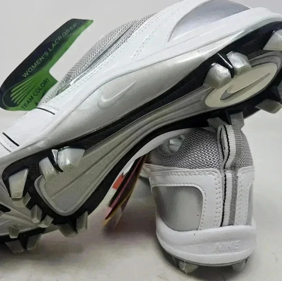 Nike womens Lacrosse cleats 9.5 - Picture 5 of 5